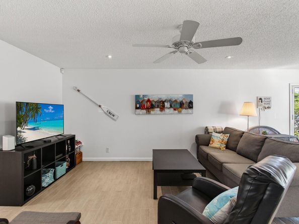 1382 High Point Way NE C, Delray Beach FL 33445