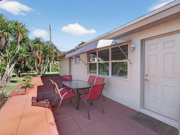 1382 High Point Way NE C, Delray Beach FL 33445