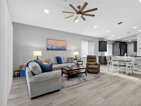 8070 Bellafiore Way, Boynton Beach FL 33472