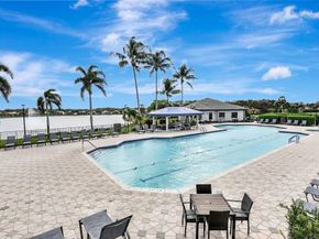 8070 Bellafiore Way, Boynton Beach FL 33472