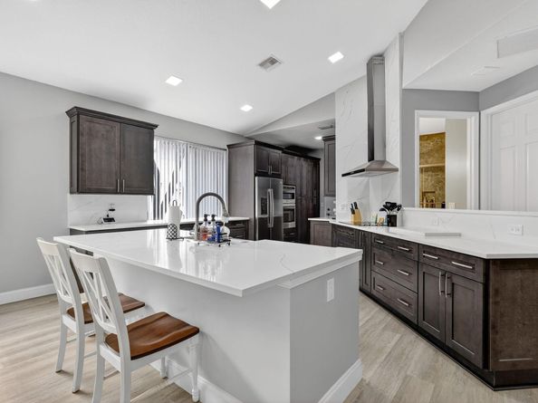 8070 Bellafiore Way, Boynton Beach FL 33472