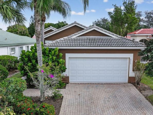 8070 Bellafiore Way, Boynton Beach FL 33472