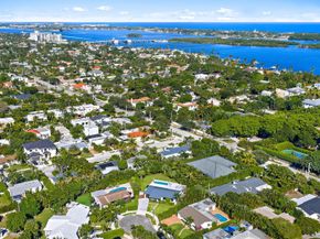 5402 Canyon Trail, West Palm Beach FL 33405