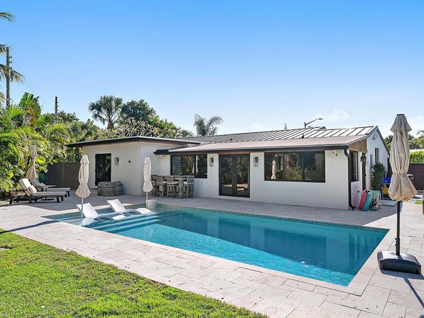 5402 Canyon Trail, West Palm Beach FL 33405