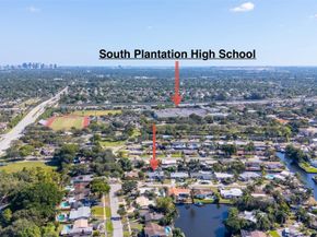 1310 SW 57th Ave, Plantation FL 33317