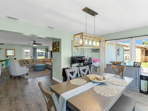 1310 SW 57th Ave, Plantation FL 33317