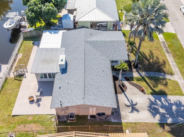 1310 SW 57th Ave, Plantation FL 33317