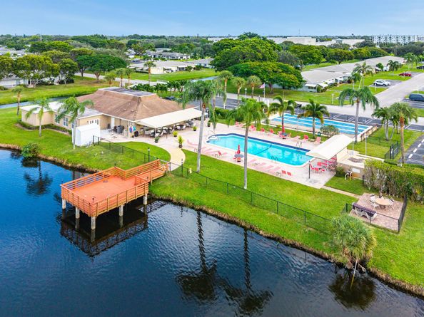 510 High Point Drive D, Delray Beach FL 33445