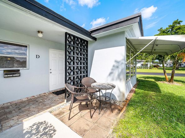 510 High Point Drive D, Delray Beach FL 33445