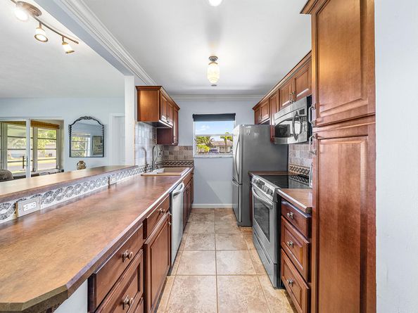 510 High Point Drive D, Delray Beach FL 33445