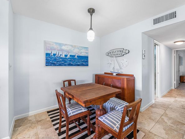 510 High Point Drive D, Delray Beach FL 33445