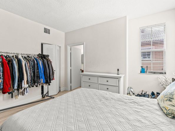 1588 Veracruz Lane 1588, Weston FL 33327