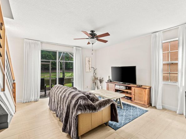 1588 Veracruz Lane 1588, Weston FL 33327