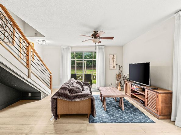 1588 Veracruz Lane 1588, Weston FL 33327