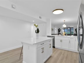 15461 Pembridge 112 Drive 112, Delray Beach FL 33484