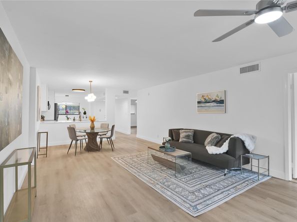 15461 Pembridge 112 Drive 112, Delray Beach FL 33484