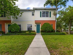 122 SW 7th Ct 122, Pompano Beach FL 33060