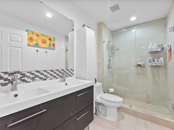 1701 NW 107th Terrace, Plantation FL 33322