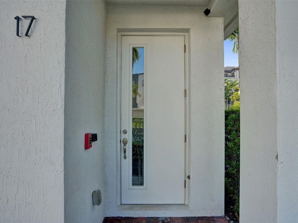 2900 NE 12th Ter 17, Oakland Park FL 33334