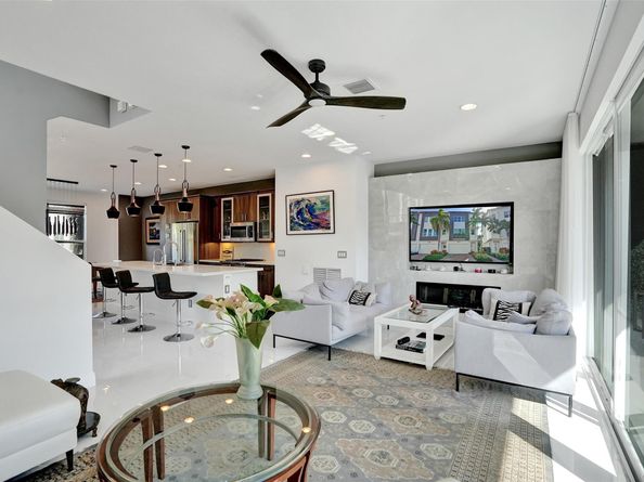 2900 NE 12th Ter 17, Oakland Park FL 33334