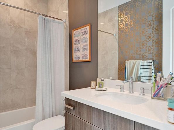 2900 NE 12th Ter 17, Oakland Park FL 33334