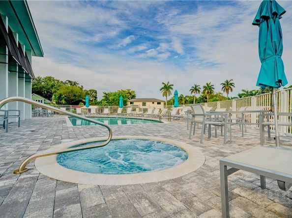 2900 NE 12th Ter 17, Oakland Park FL 33334