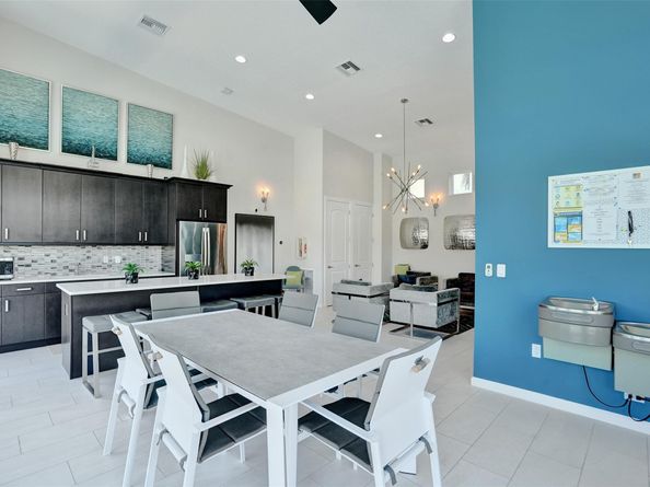 2900 NE 12th Ter 17, Oakland Park FL 33334