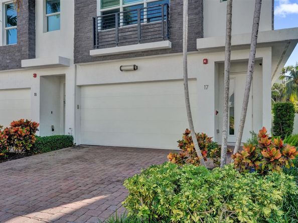 2900 NE 12th Ter 17, Oakland Park FL 33334