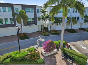 2900 NE 12th Ter 17, Oakland Park FL 33334