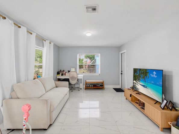 614 N E Street, Lake Worth Beach FL 33460