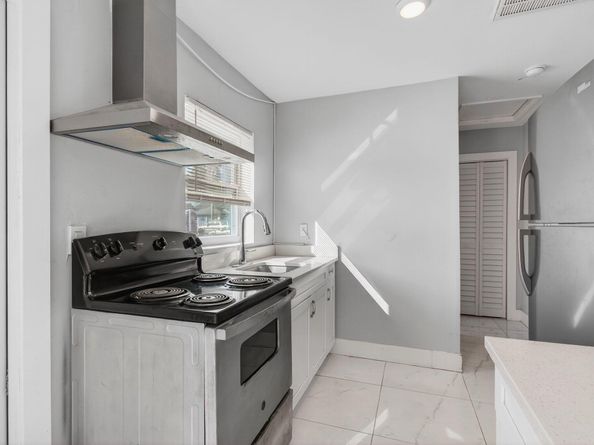 614 N E Street, Lake Worth Beach FL 33460