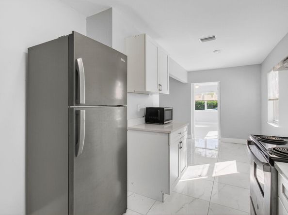 614 N E Street, Lake Worth Beach FL 33460