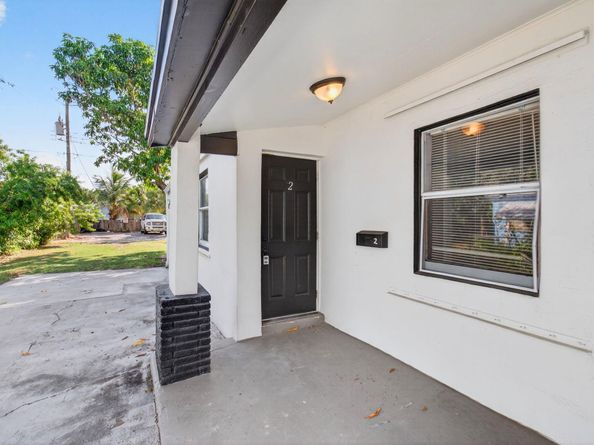 614 N E Street, Lake Worth Beach FL 33460
