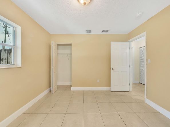 1412 NE 25th Ct, Pompano Beach FL 33064