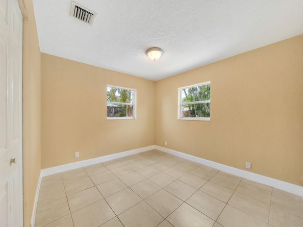 1412 NE 25th Ct, Pompano Beach FL 33064