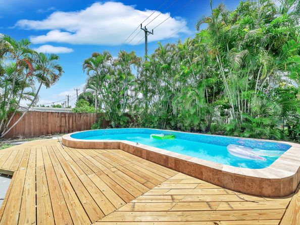 1412 NE 25th Ct, Pompano Beach FL 33064