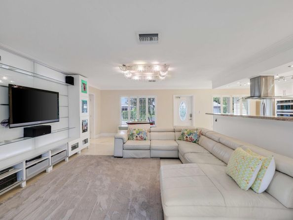 4220 NE 26th Terrace, Lighthouse Point FL 33064