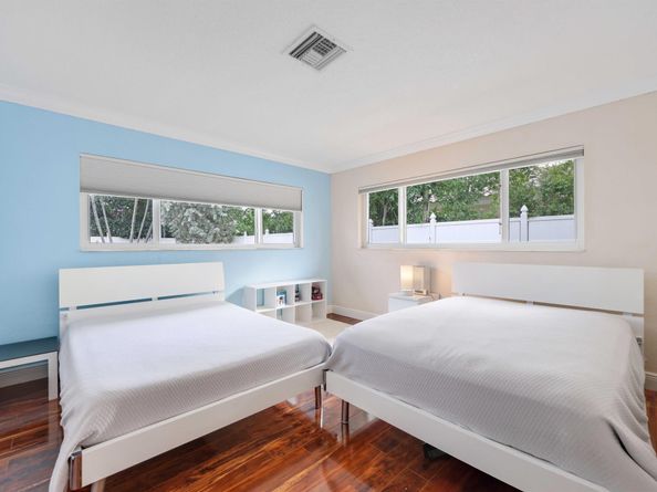 4220 NE 26th Terrace, Lighthouse Point FL 33064