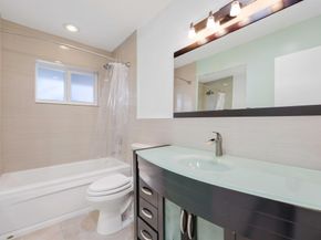 4220 NE 26th Terrace, Lighthouse Point FL 33064