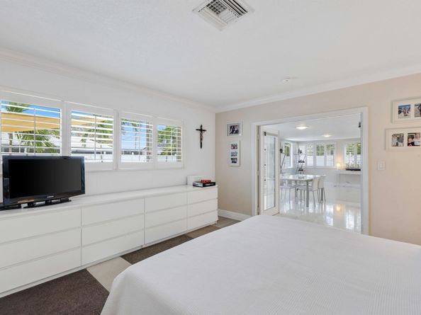 4220 NE 26th Terrace, Lighthouse Point FL 33064