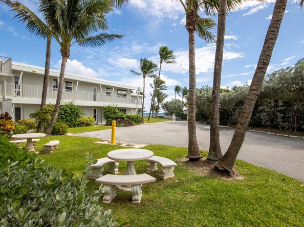 1221 Hillsboro Mile 18a, Hillsboro Beach FL 33062