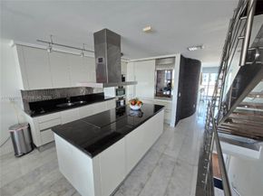 2950 NE 188th Street 501, Aventura FL 33180