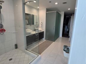 2950 NE 188th Street 501, Aventura FL 33180