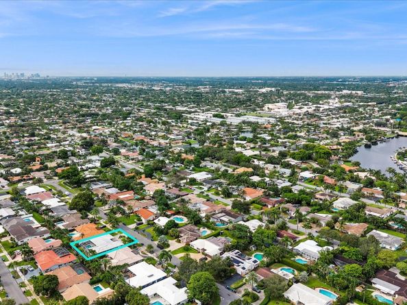 Undisclosed Address #FX-10532062, Fort Lauderdale FL 33308