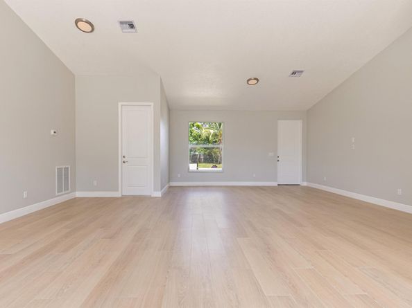 4084 Linda Lane, Palm Springs FL 33406