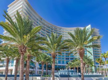 1 N Ocean Boulevard