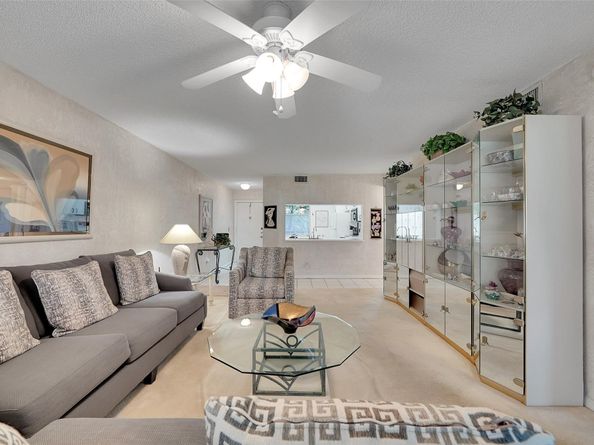 10368 NW 24th Pl 204, Sunrise FL 33322