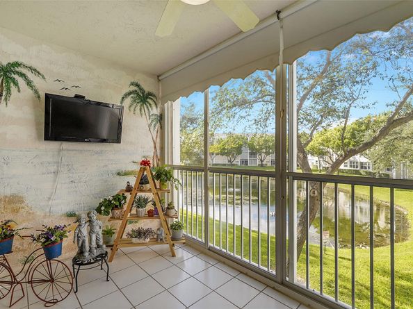 10368 NW 24th Pl 204, Sunrise FL 33322
