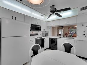 10368 NW 24th Pl 204, Sunrise FL 33322