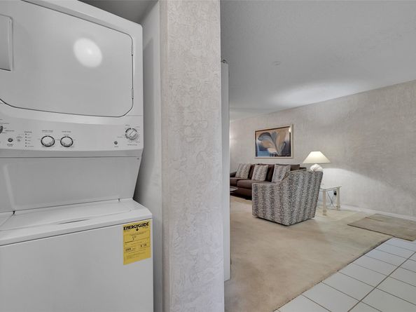 10368 NW 24th Pl 204, Sunrise FL 33322